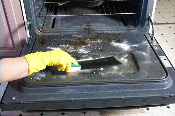 How to clean ovens: Remove 'hard-to-clean' oven stains 'overnight